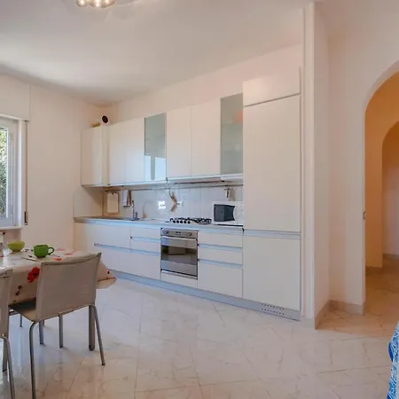 Апартаменты Amazing In With 2 Bedrooms