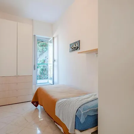 Amazing In With 2 Bedrooms